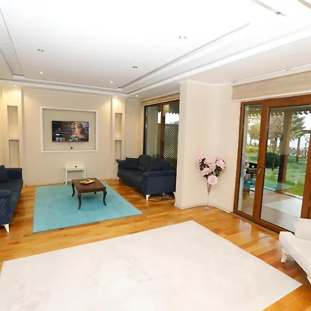 Lifoz Holiday Resort *